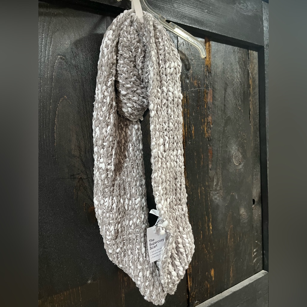 Loop Scarf - Nwt